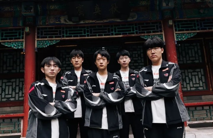 LOL赛事官推：已经有四支队伍拿到了八强的门票